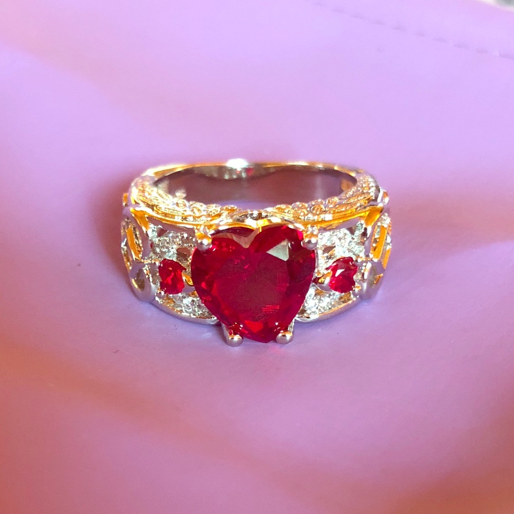 Red cz ring sz 8 nwot